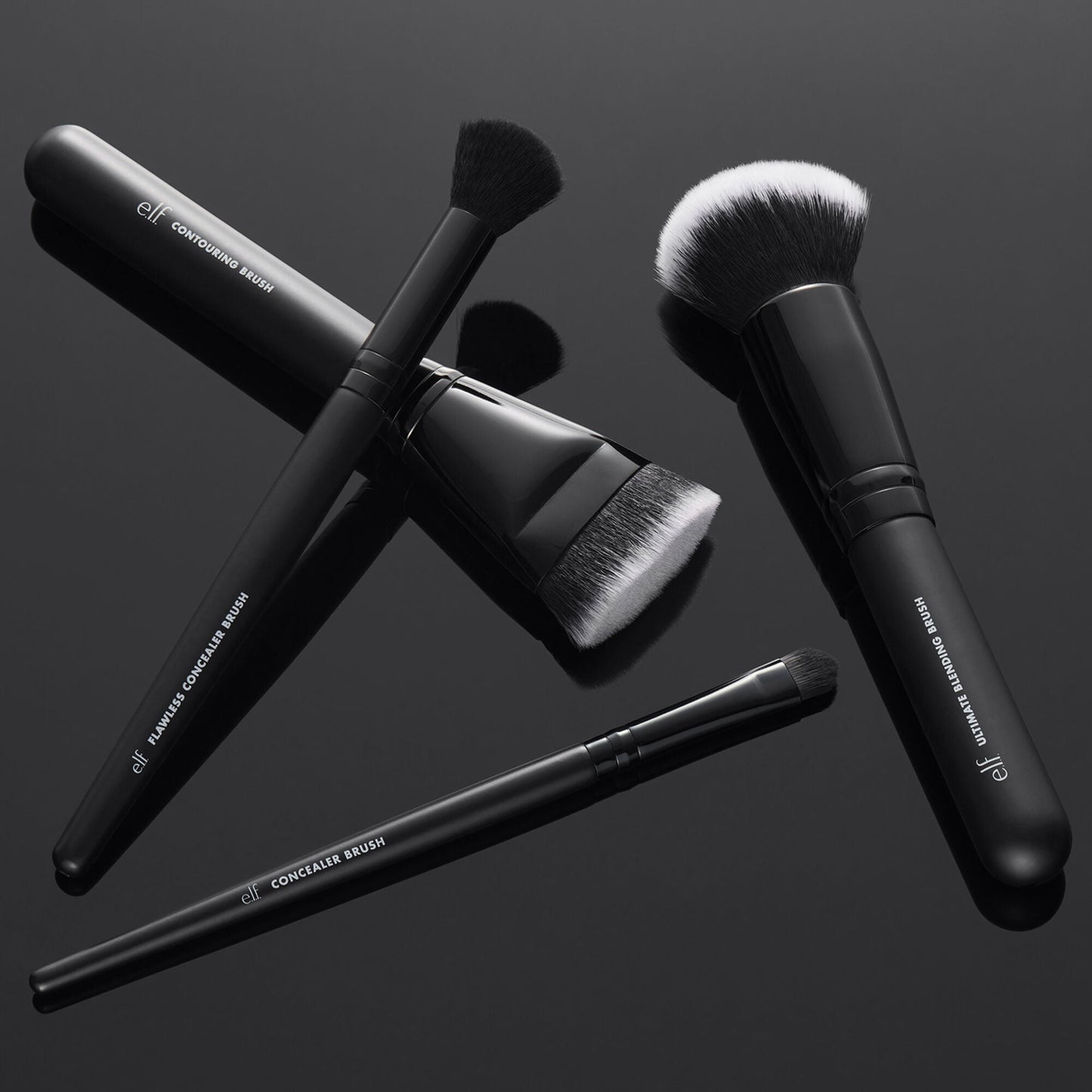 foundation-and-concealer-brush-set-z3 12142020_ComplexionPerfection-FaceBrush_0028_FocusBracket-MAIN_V2_IGF.jpg
