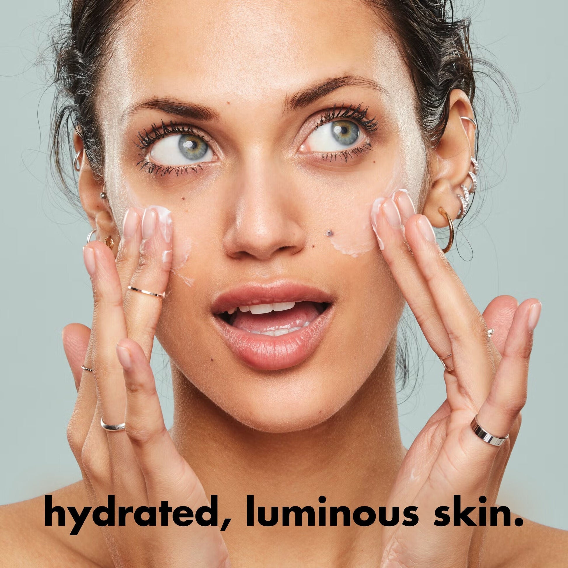 holy-hydration-face-cream-fragrance-free-h1 0226_EDU_HHFaceCreamFragranceFree_Benefit.jpg