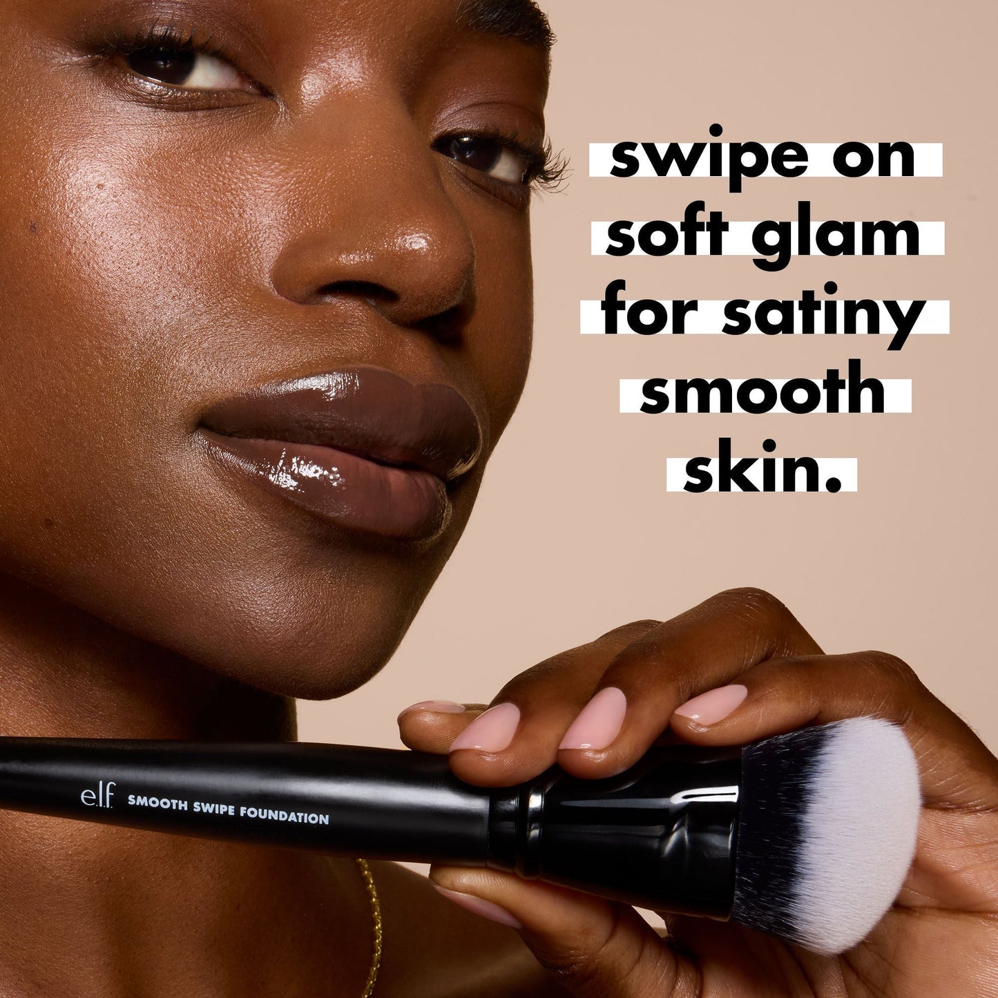 smooth-swipe-foundation-brush-o0 0925_EDUCATION_SMOOTHSWIPEFOUNDATIONBRUSH_PAIRING_20FOUNDATION_20_20BRUSH_20OPTION2.jpg