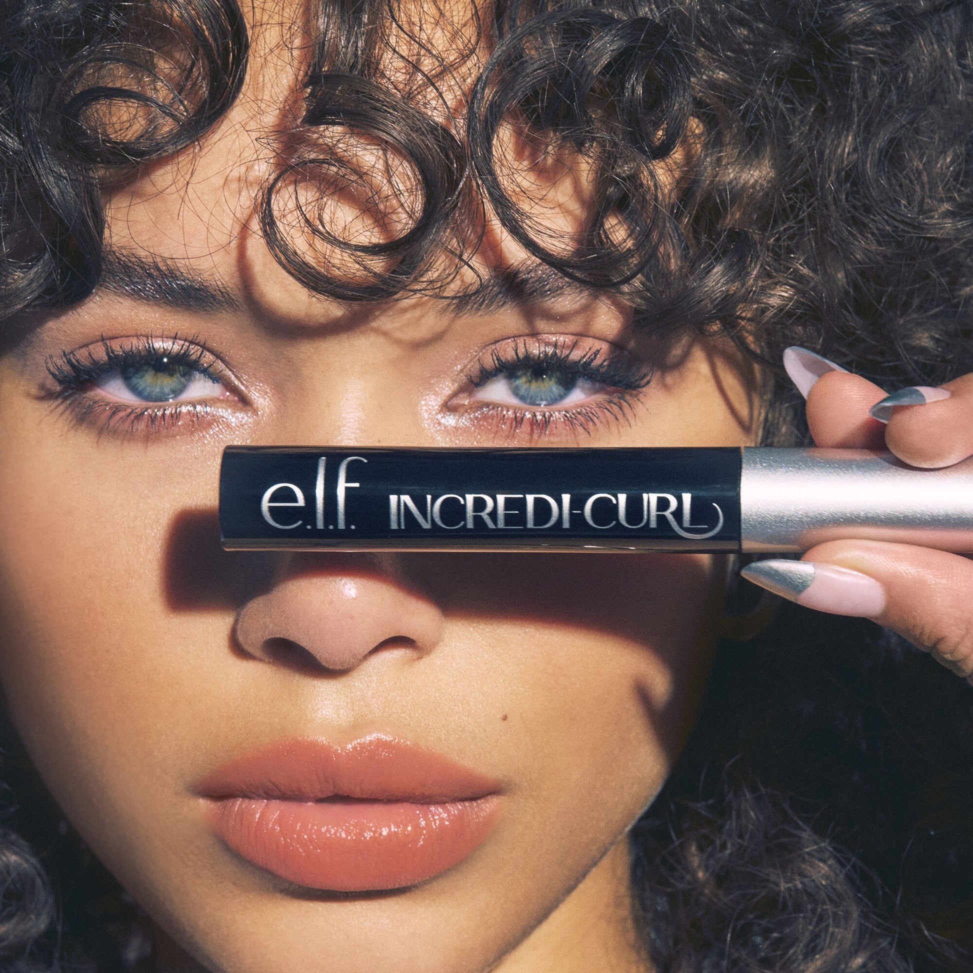 incredi-curl-mascara-c0 100724_elf_Alexa_IncrediCurl_After_0473_FINAL_V1_RGB_IGF_4909dedf-6085-4b66-b6fa-23af48640378.jpg