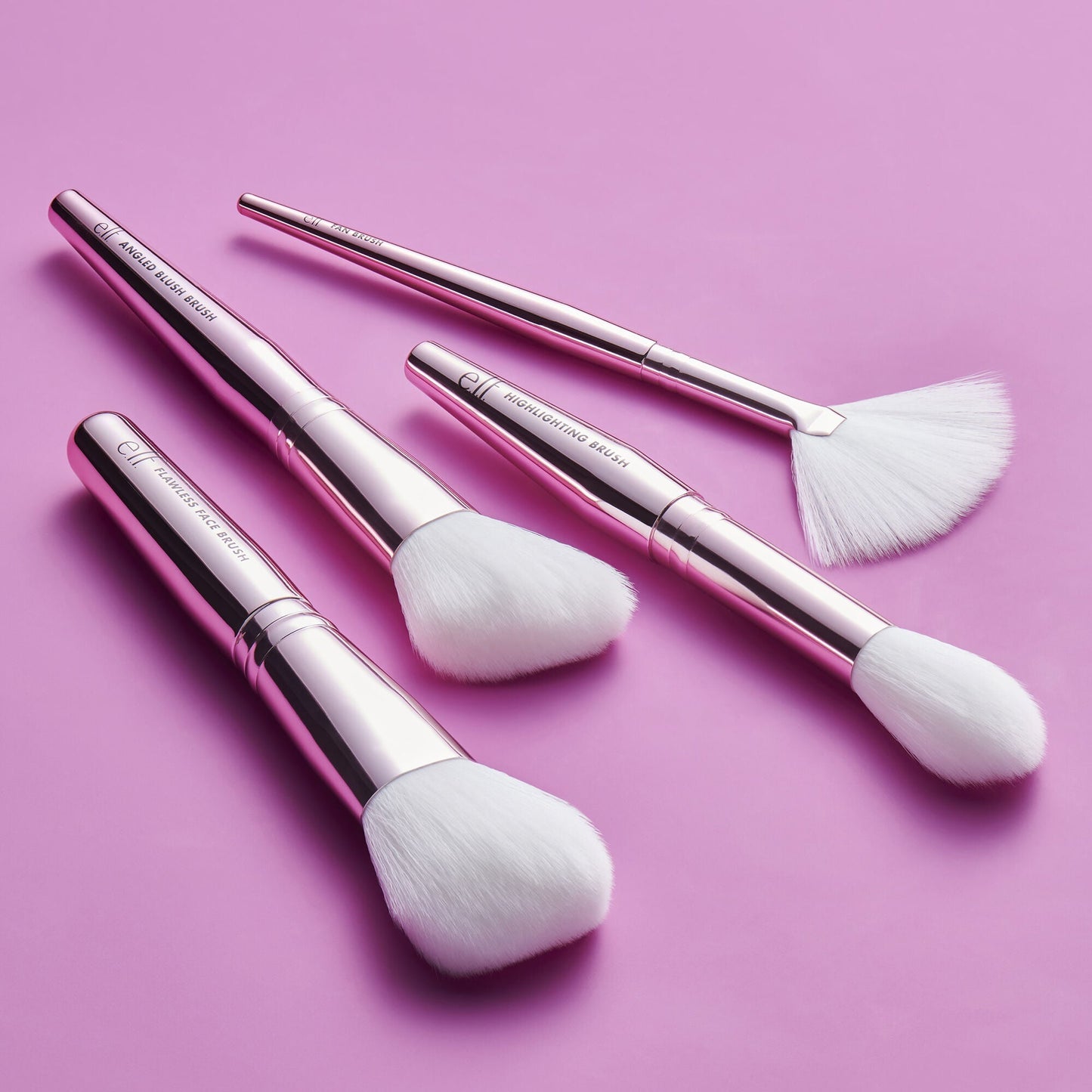 blush-bronzer-and-highlighter-brush-set-r1 12142020_BlushGlow-BrushKit_0027_FocusBracket-MAIN_V2_IGF.jpg