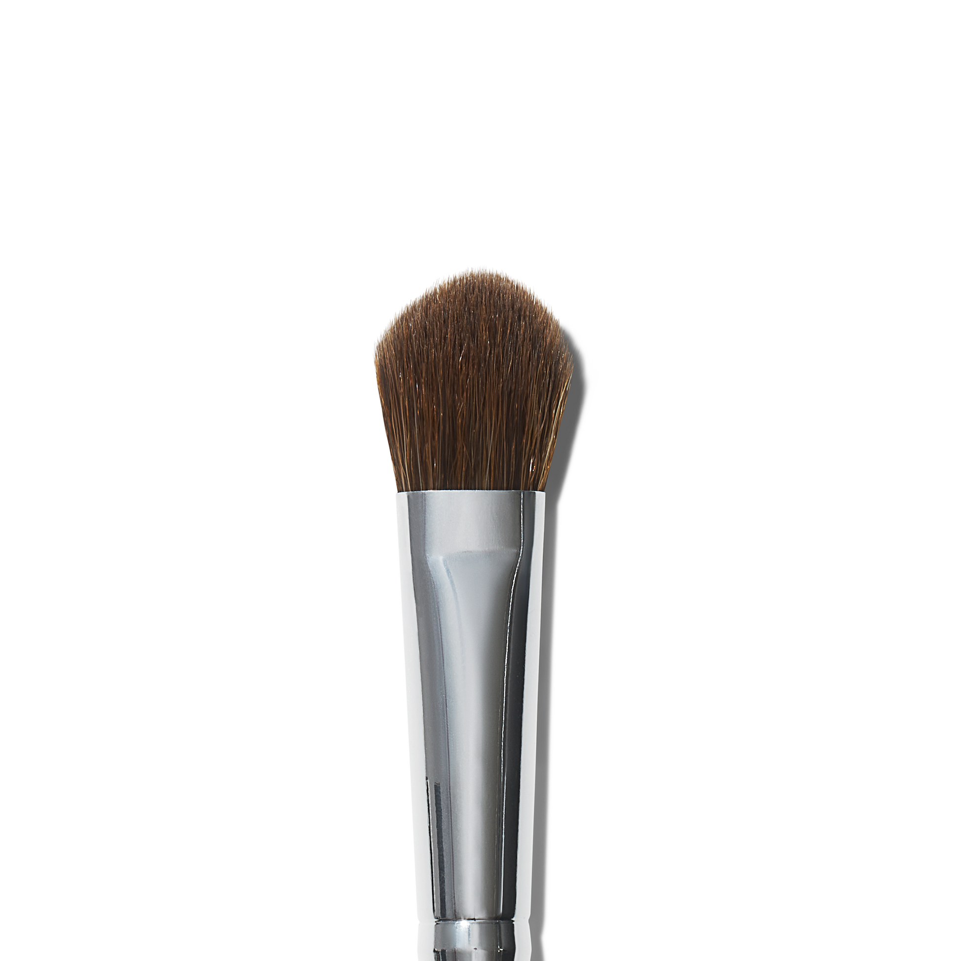 wide-tapered-eyeshadow-brush-h3 21994_MACRO_R.png