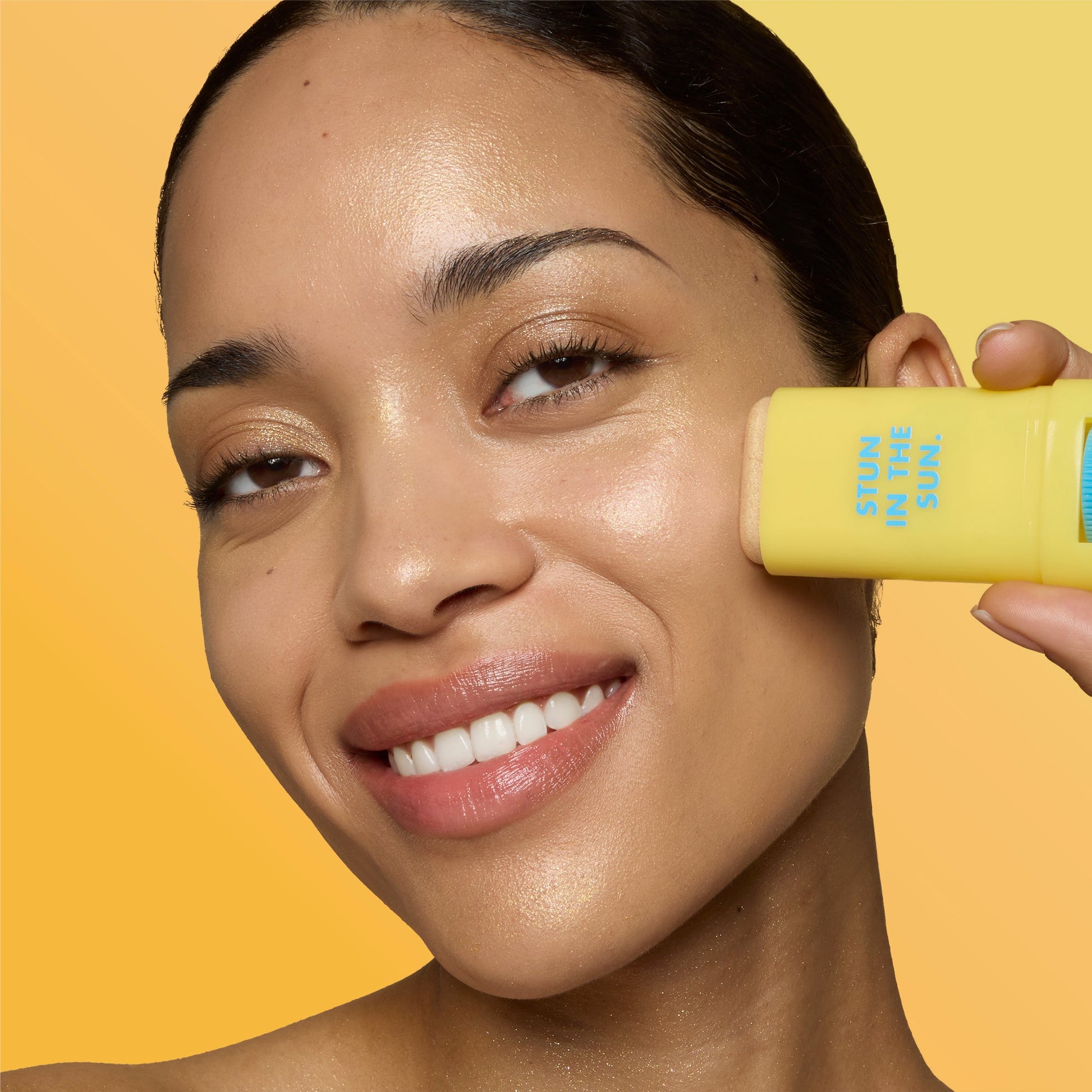 suntouchable-invisi-stick-spf-50-glitz-c2 57109_SUNTOUCHABLES_INVISI_STICK_CELINE_0221_V5.jpg