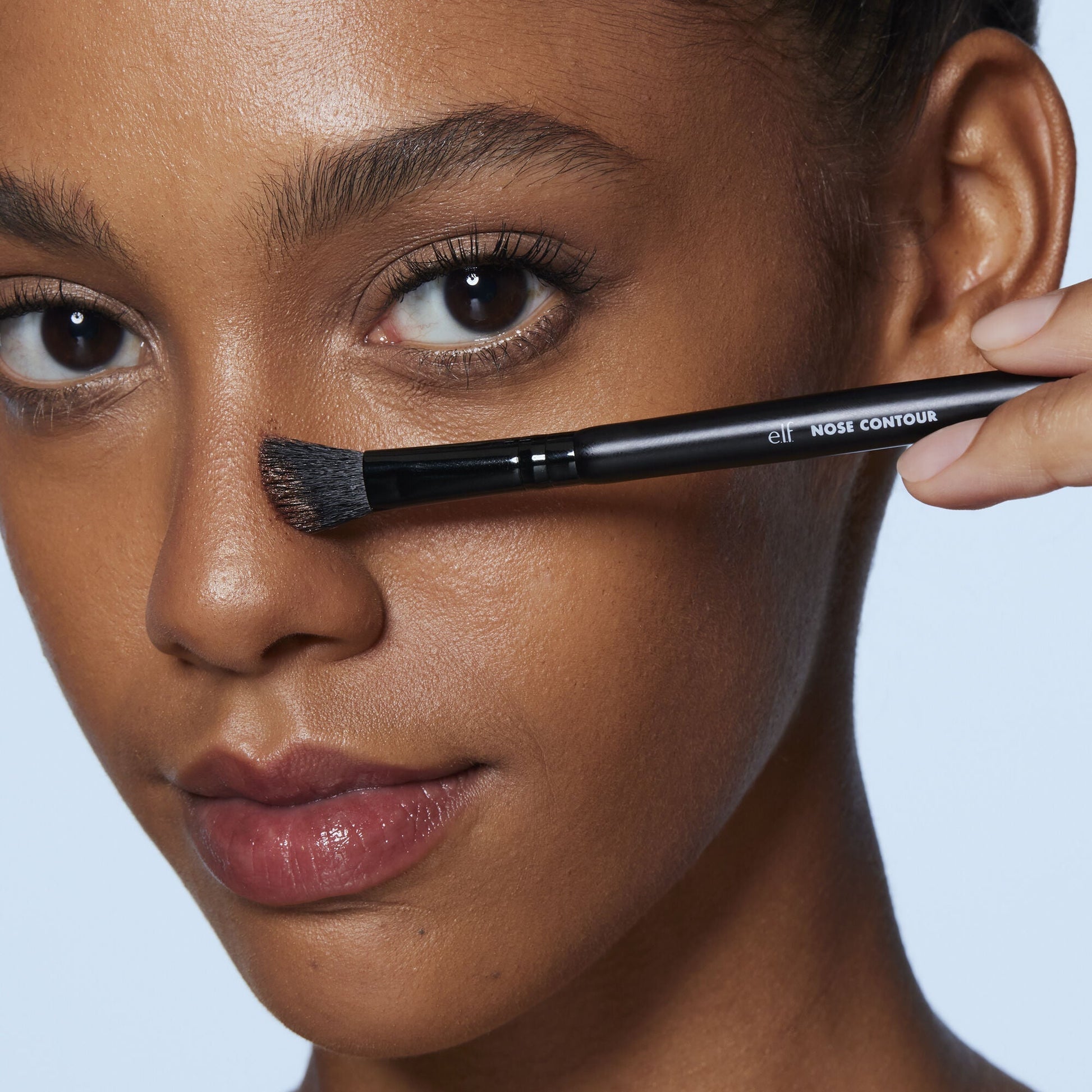 dual-ended-nose-contour-brush-n4 81283_Nose_Contour_Brush.jpg