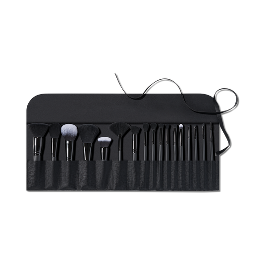 17-piece-ultimate-makeup-brush-set-and-travel-roll-e0 84673_TravBrushSet_AllBrush__590_OPEN_V3_R_R.png